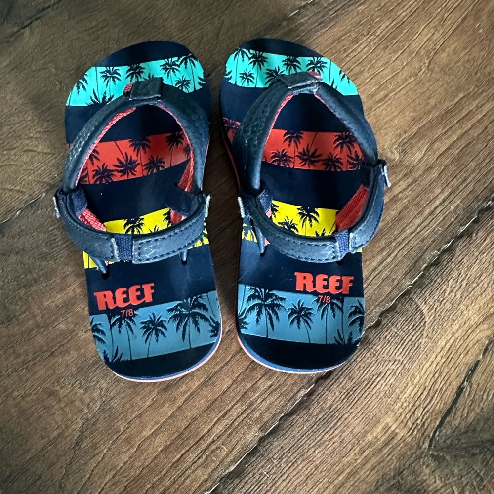 Toddler Reef Sandals strap flip flops - Picture 5 of 6